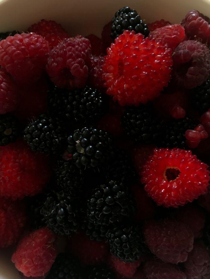 Berry Bounty: Fresh Farm Harvest Medley
